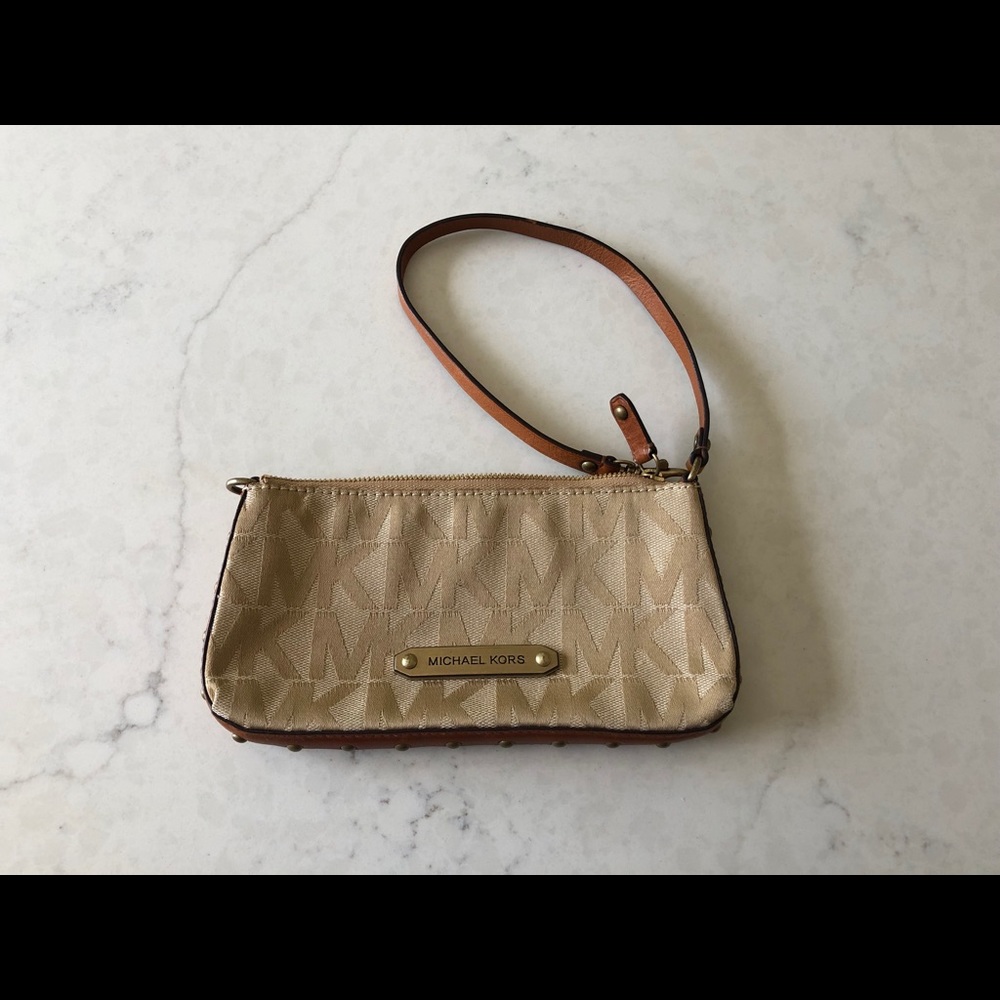 Michael Kors small bag/wristlet